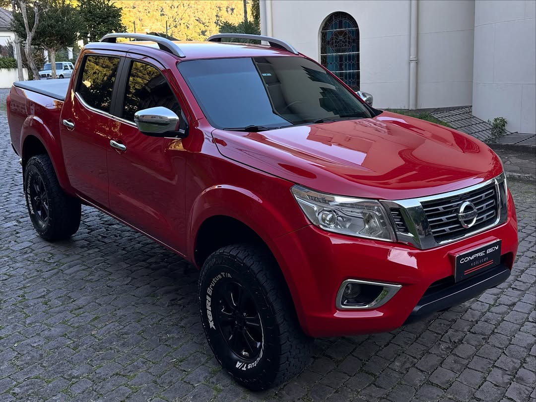 NISSAN FRONTIER LE - Imagem 6