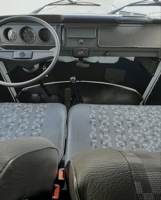 VOLKSWAGEN KOMBI PACOTE LUXO - Imagem 17