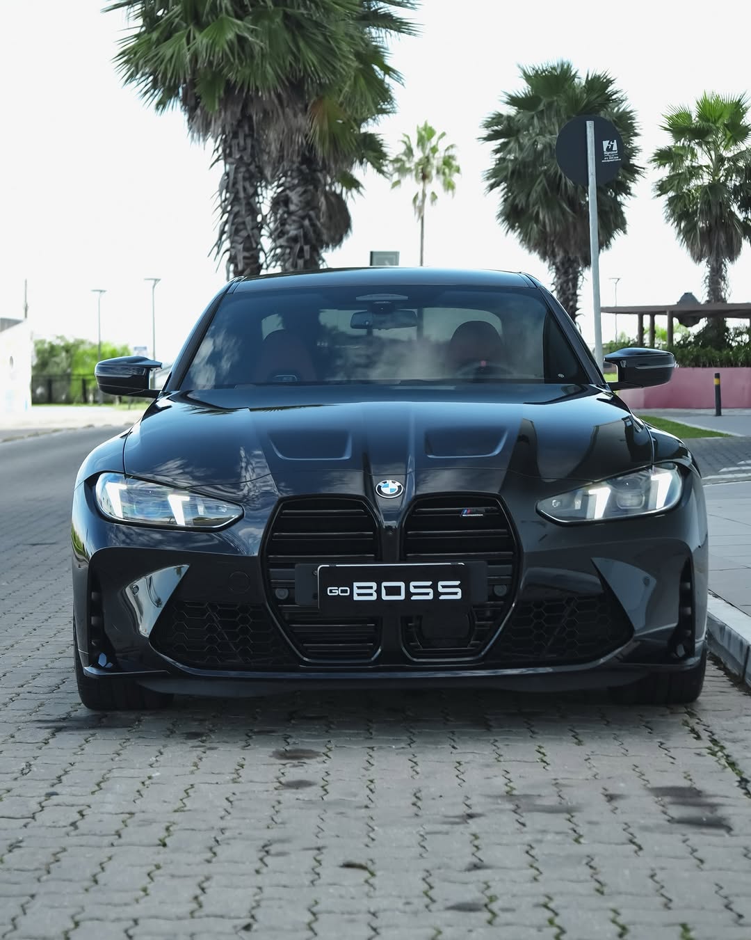BMW M3 COMPETITION - Imagem 1