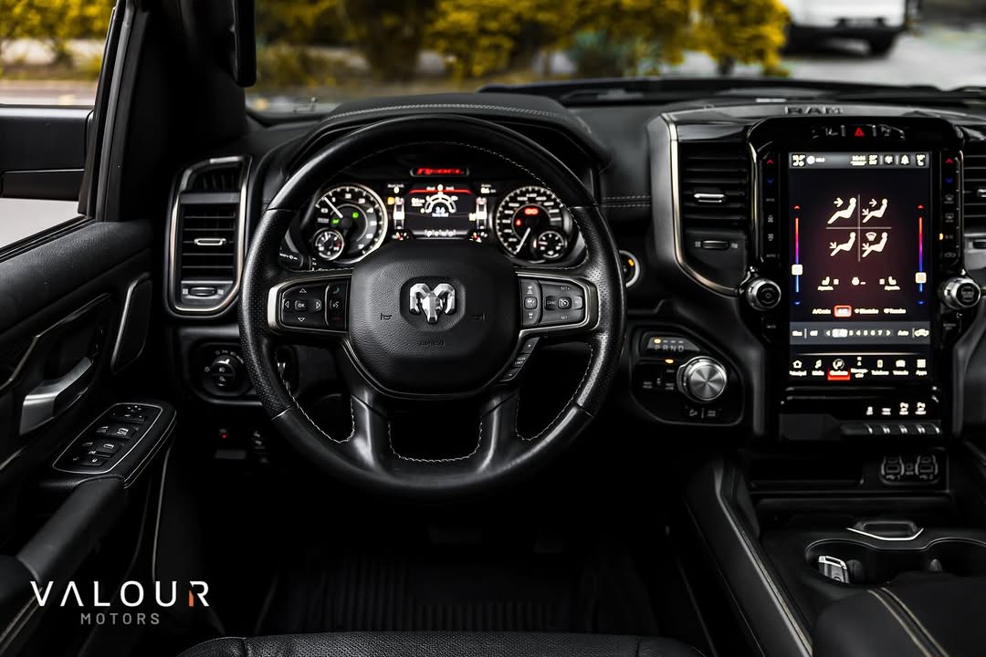 RAM 1500 REBEL - Imagem 12