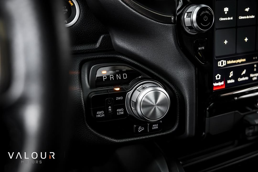RAM 1500 REBEL - Imagem 14