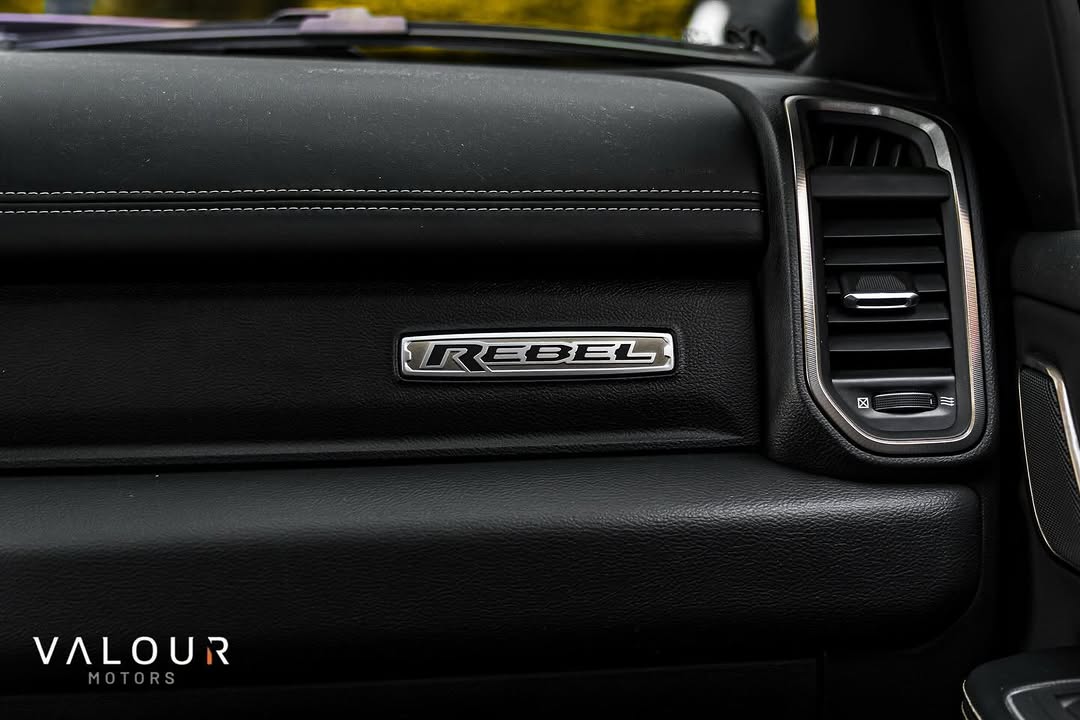 RAM 1500 REBEL - Imagem 18