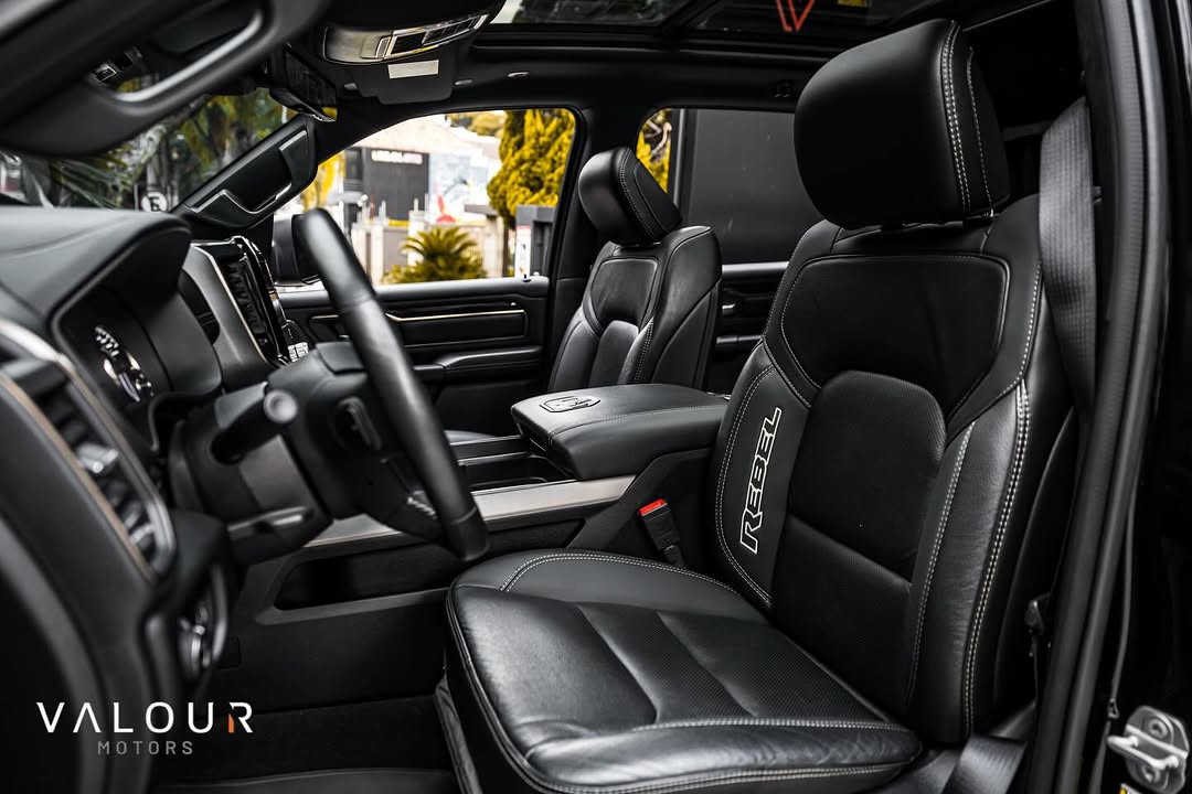 RAM 1500 REBEL - Imagem 19