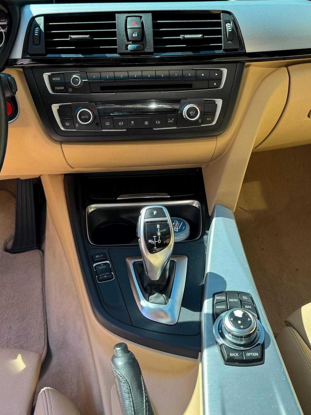 BMW 320I MODERN SPORT GP - Imagem 11