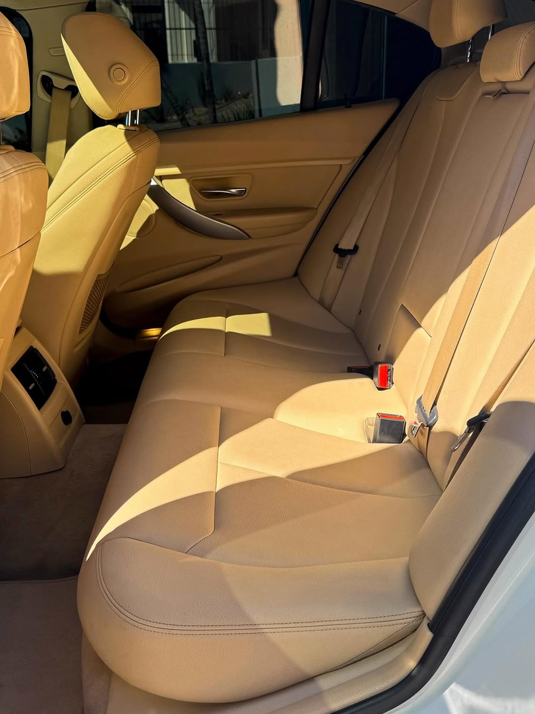 BMW 320I MODERN SPORT GP - Imagem 8