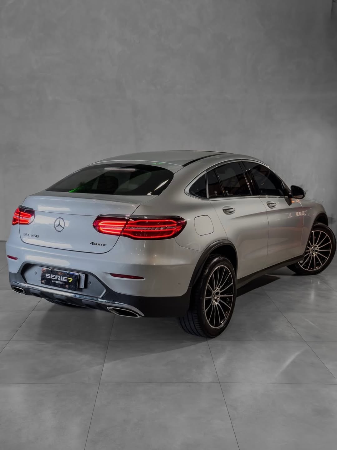 MERCEDES-BENZ GLC 250 4MATIC COUPÉ - Imagem 12