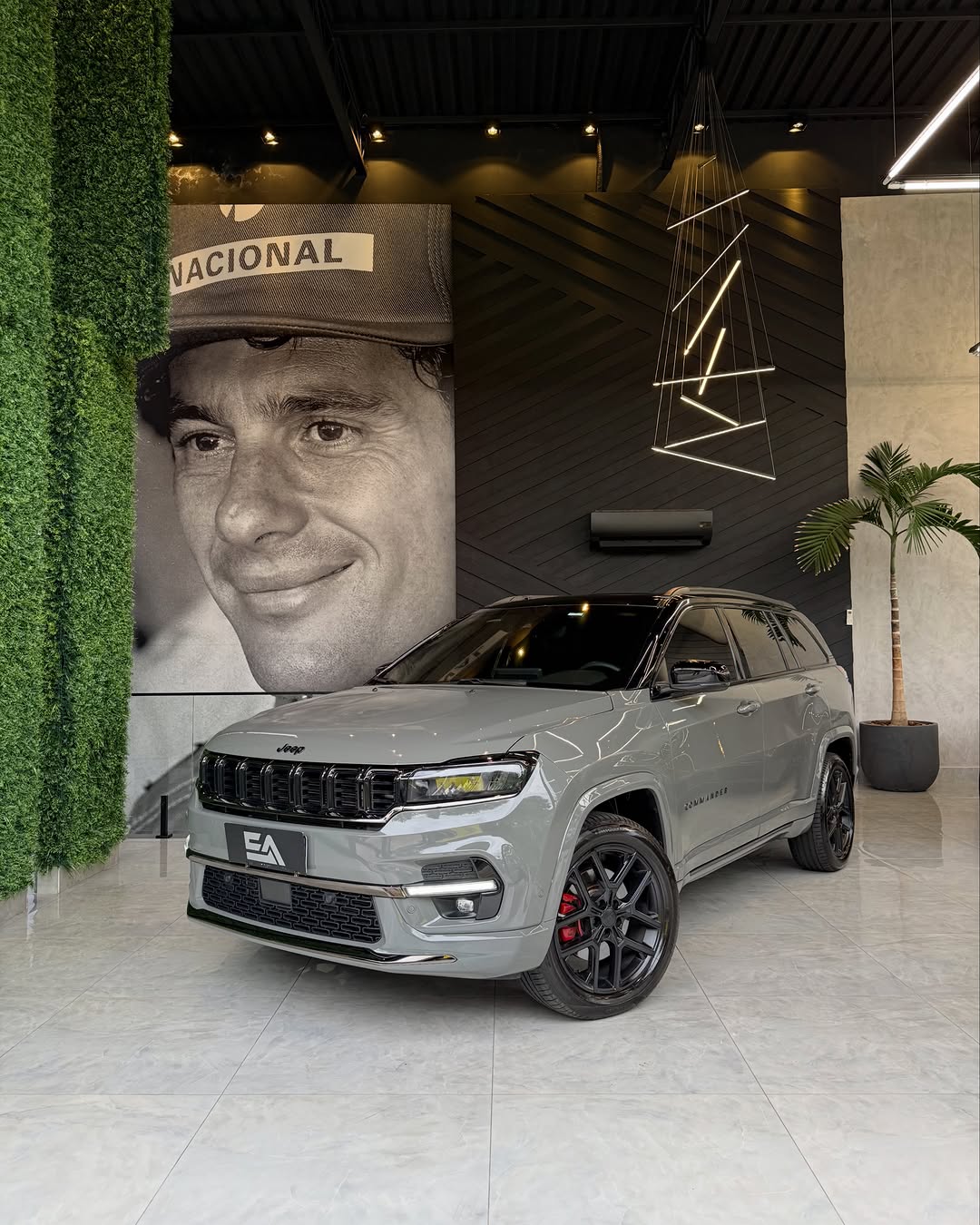 JEEP COMMANDER BLACKHAWK AT9 - Imagem 2
