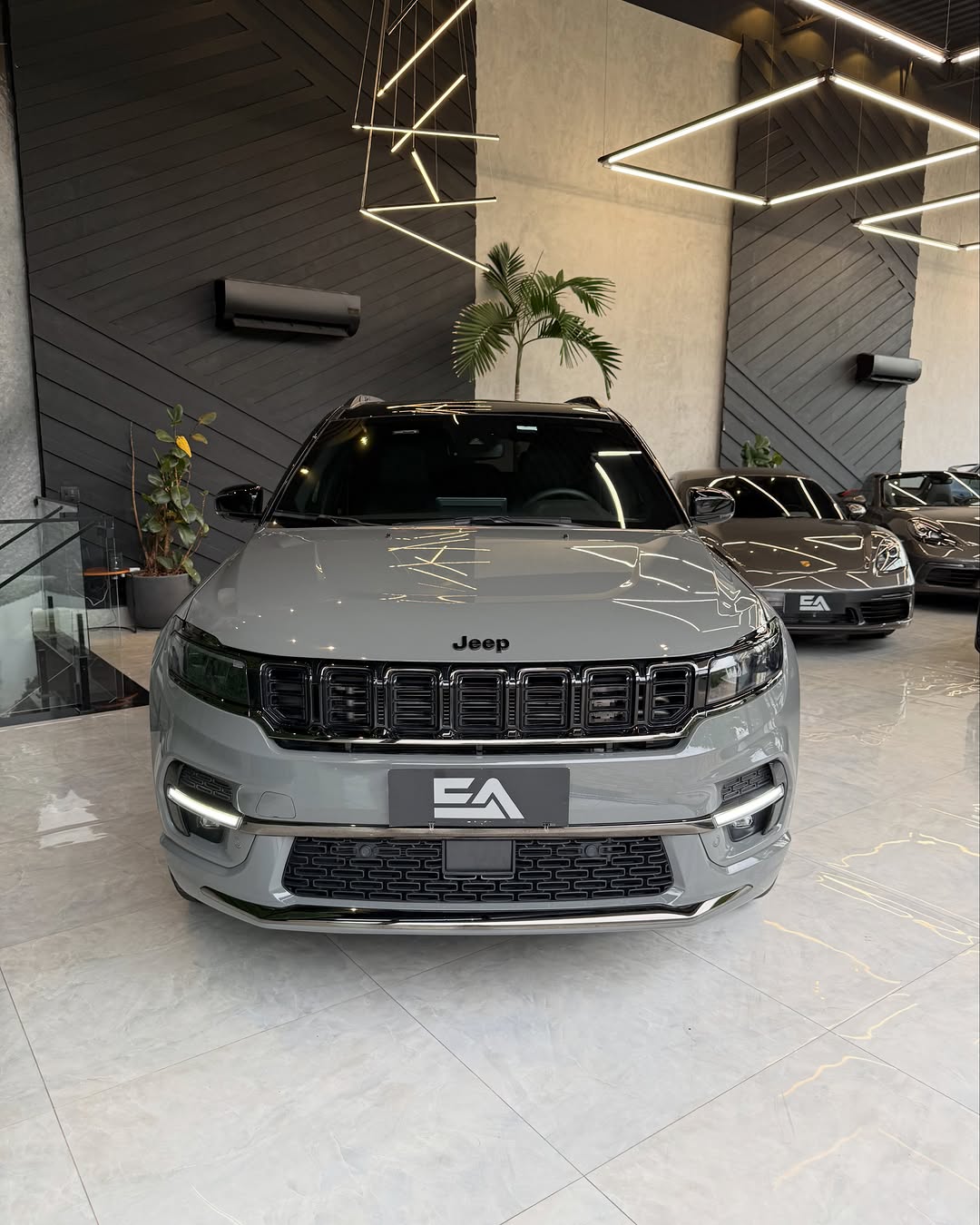 JEEP COMMANDER BLACKHAWK AT9 - Imagem 4