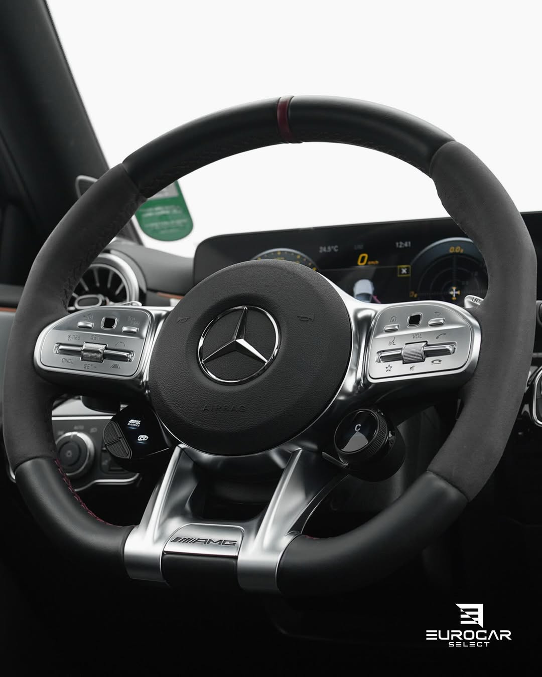MERCEDES-BENZ A 45 S - Imagem 11