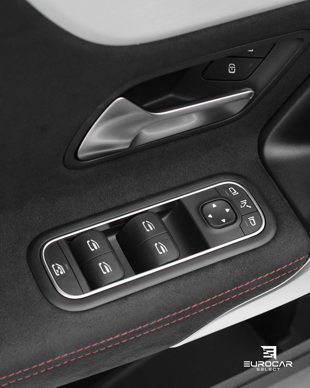 MERCEDES-BENZ A 45 S - Imagem 13