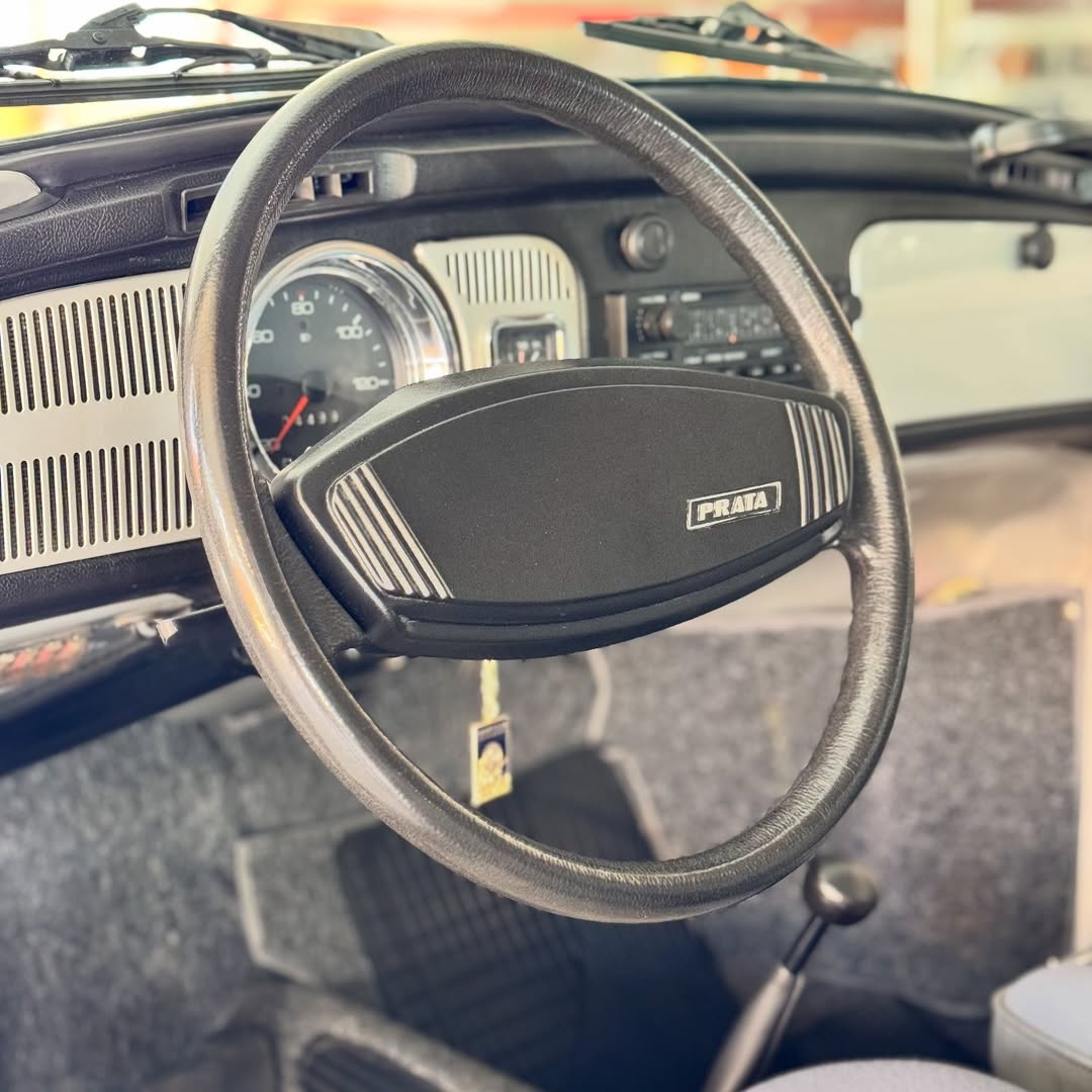 VOLKSWAGEN FUSCA SÉRIE PRATA - Imagem 4