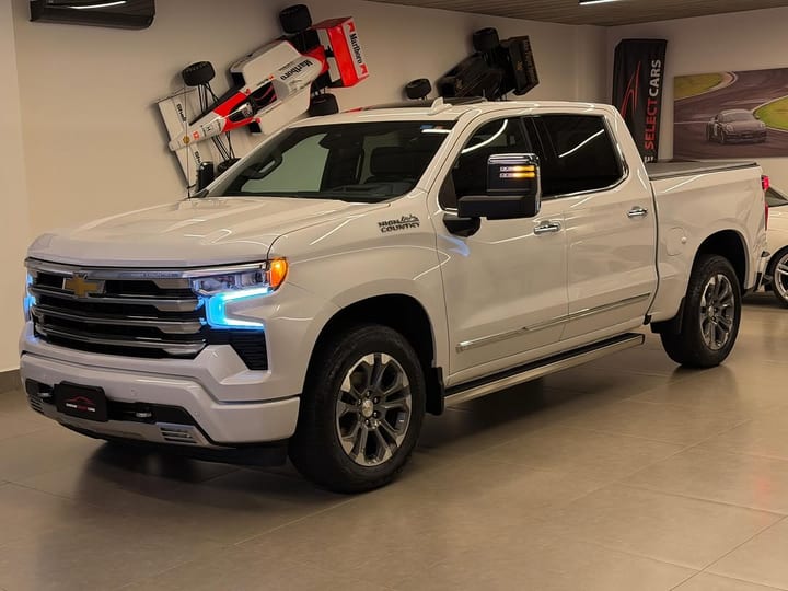 CHEVROLET SILVERADO HIGH COUNTRY