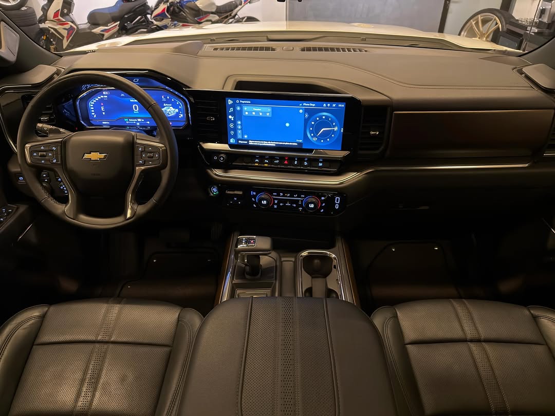 CHEVROLET SILVERADO HIGH COUNTRY - Imagem 11