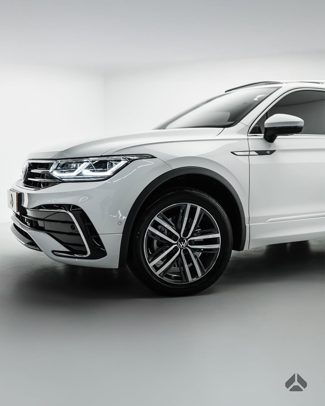 VOLKSWAGEN TIGUAN ALLSPACE R-LINE - Imagem 9
