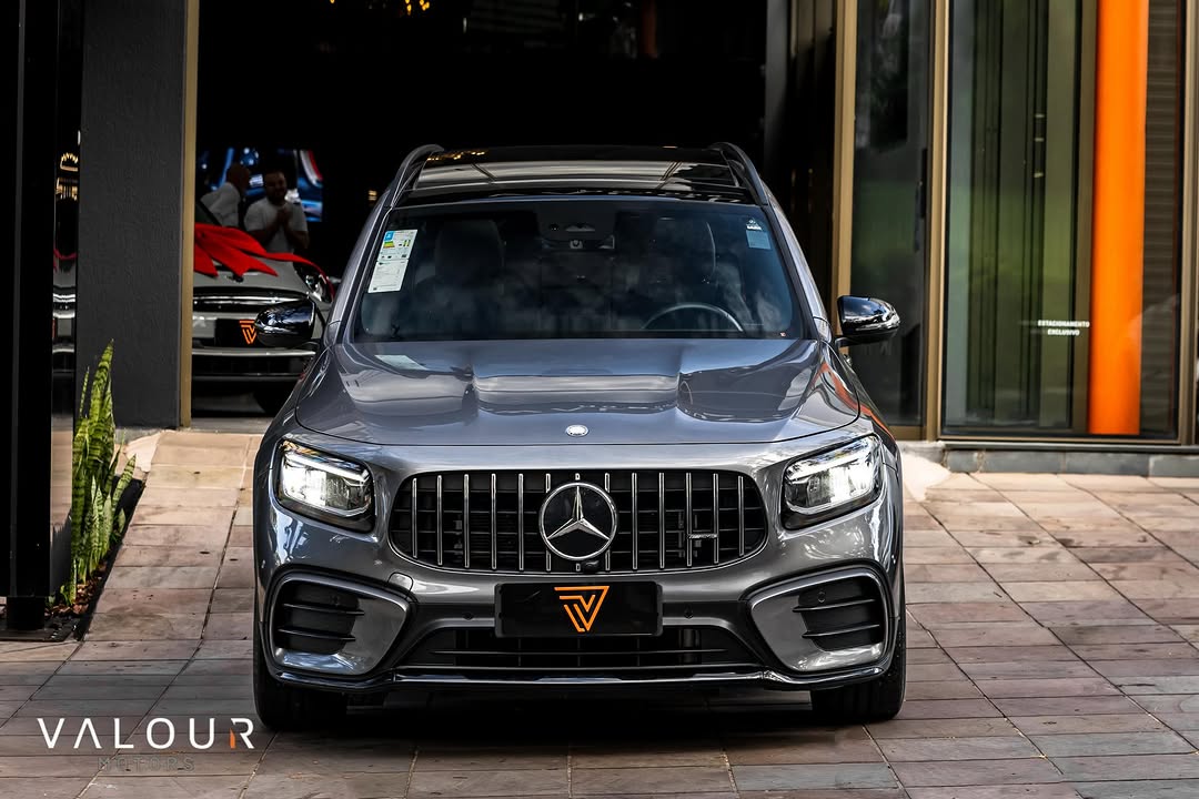 MERCEDES-BENZ GLB35 AMG - Imagem 5