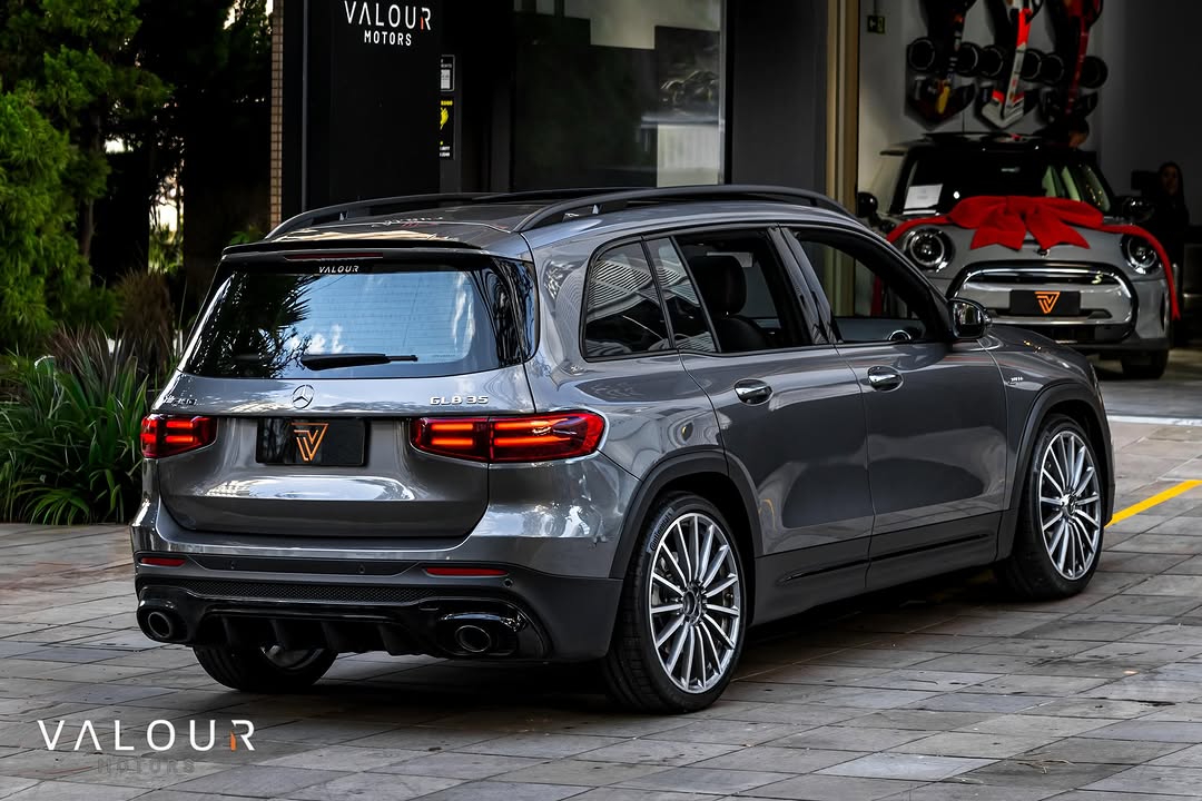 MERCEDES-BENZ GLB35 AMG - Imagem 8