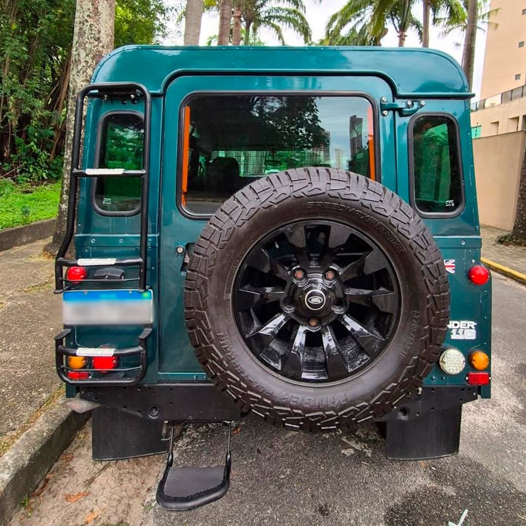 LAND ROVER DEFENDER - Imagem 5