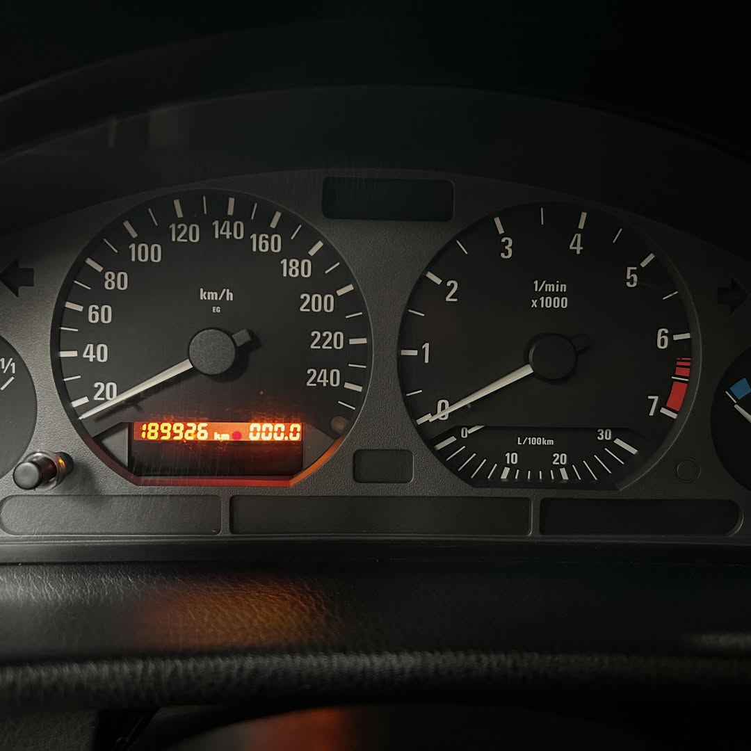 BMW 328I TOURING - Imagem 9