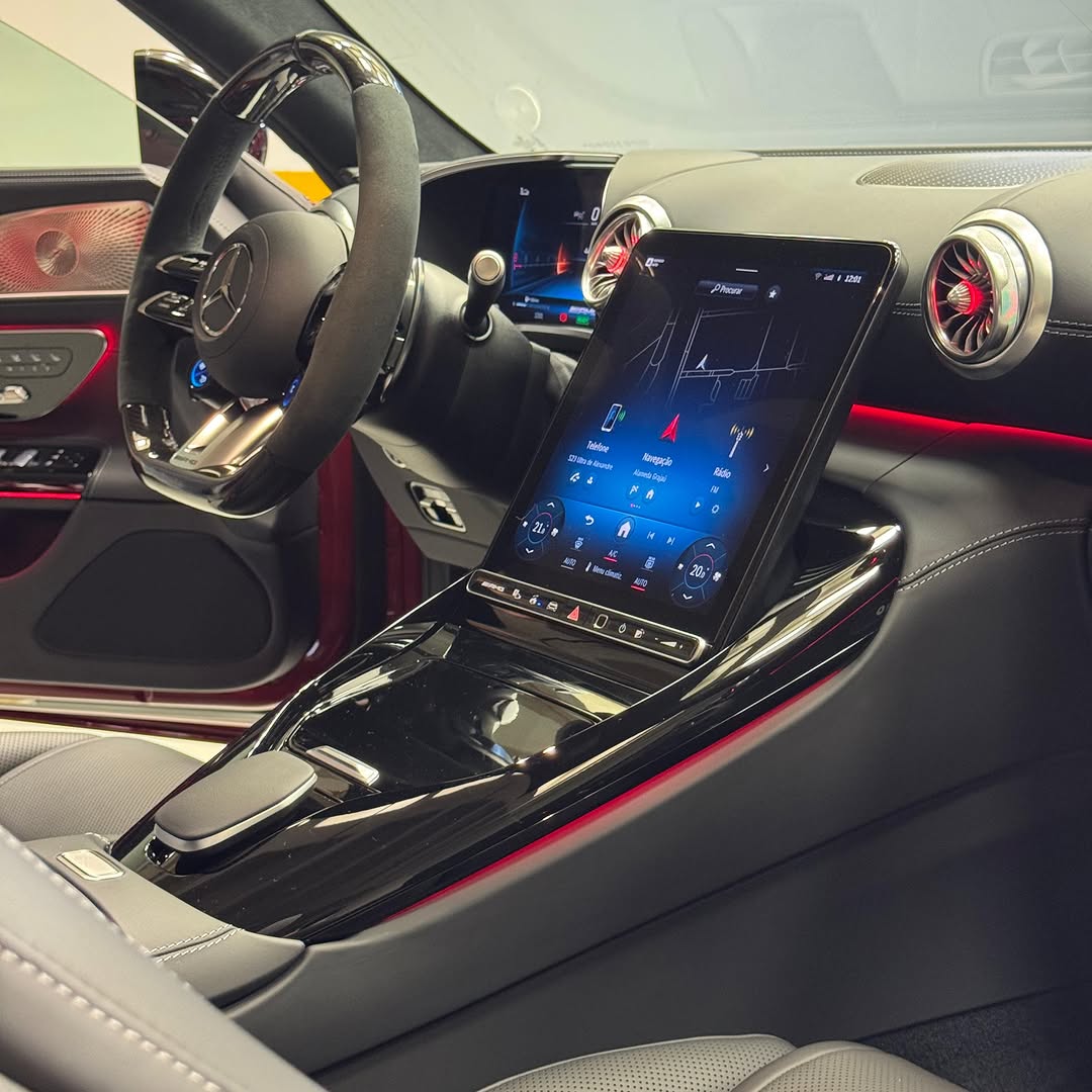 MERCEDES-BENZ SL63 AMG - Imagem 17