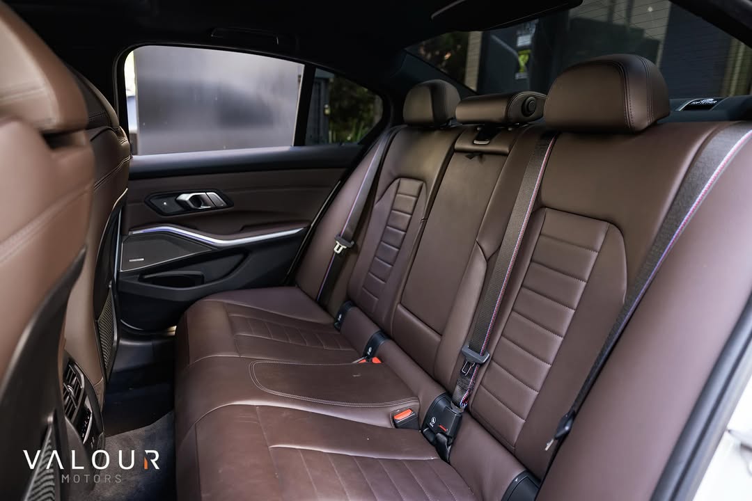 BMW 320I M SPORT - Imagem 20