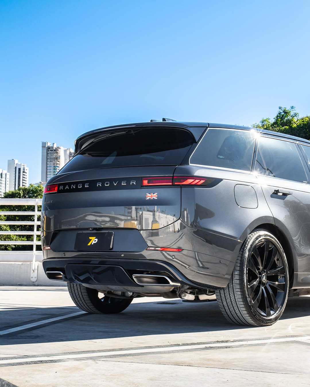 RANGE ROVER SPORT AUTOBIOGRAPHY P550E - Imagem 2