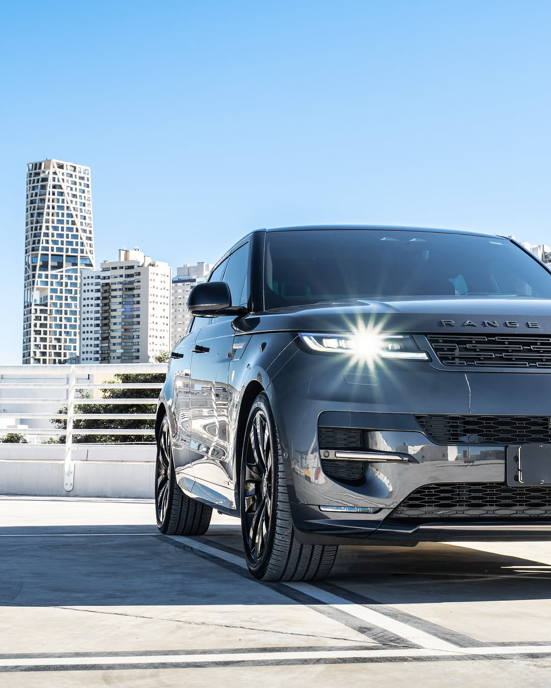 RANGE ROVER SPORT AUTOBIOGRAPHY P550E - Imagem 6