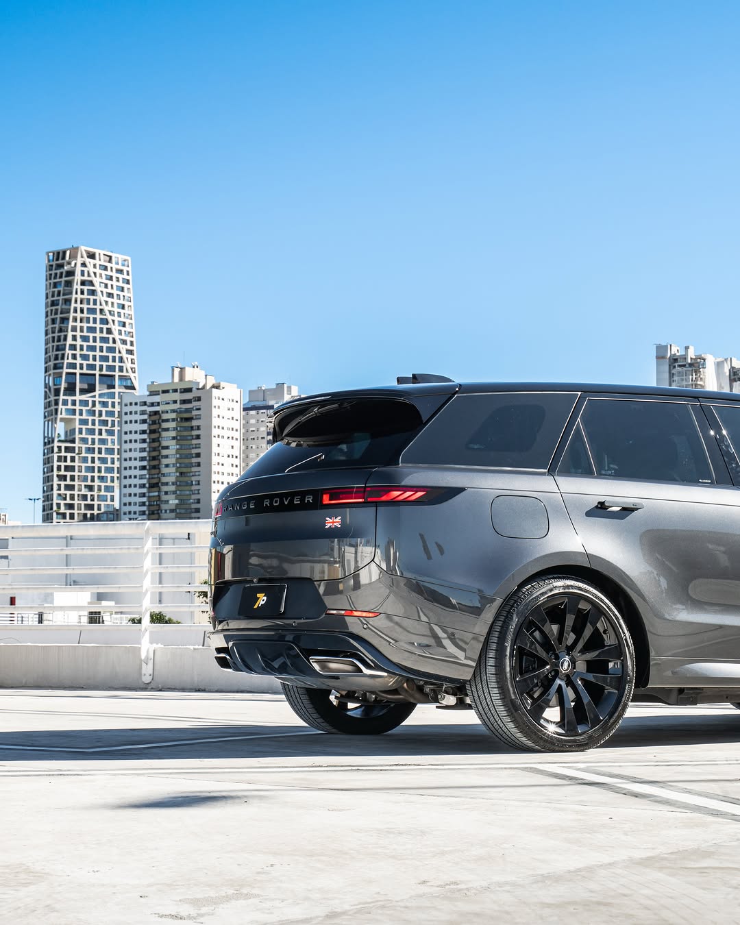 RANGE ROVER SPORT AUTOBIOGRAPHY P550E - Imagem 8