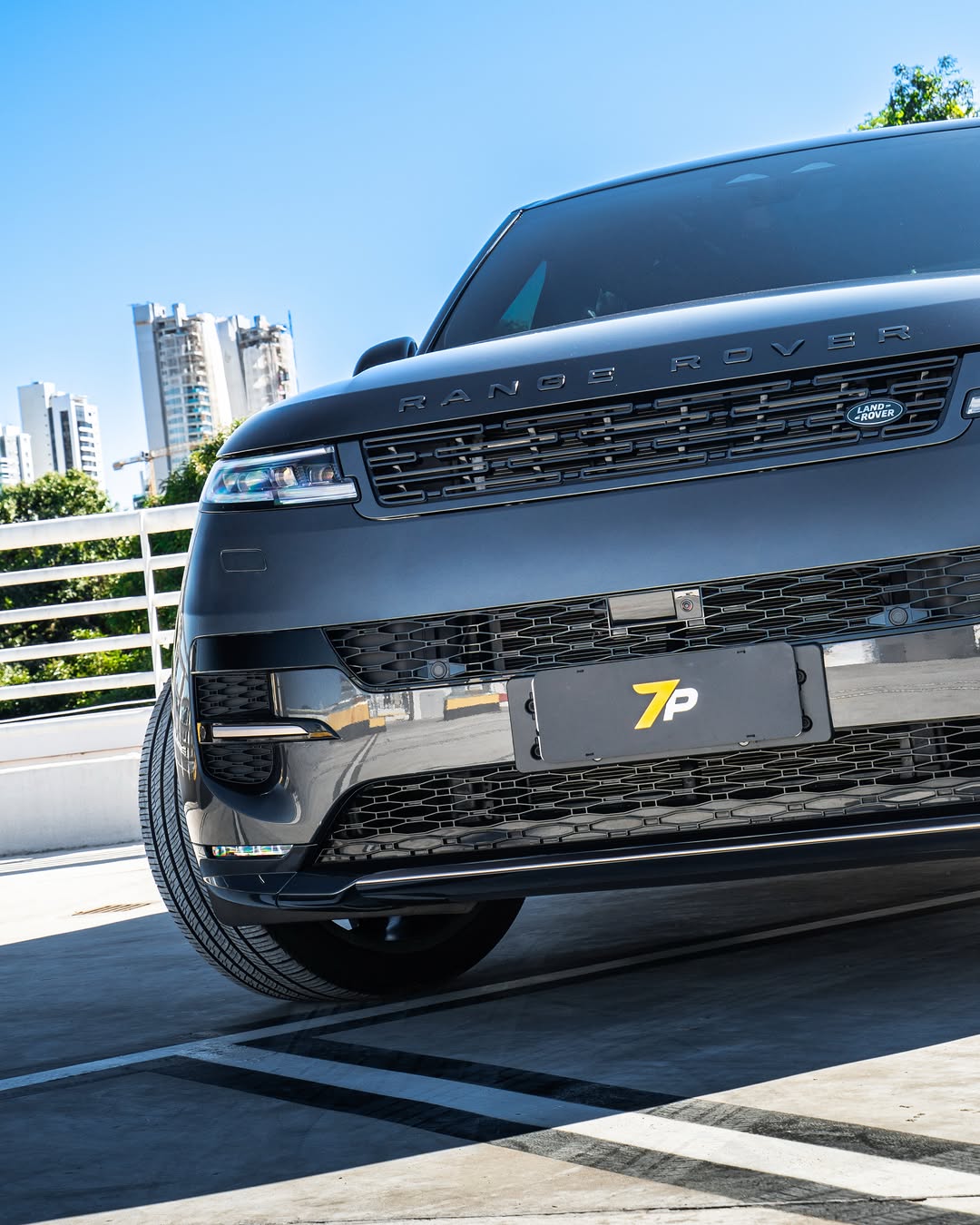 RANGE ROVER SPORT AUTOBIOGRAPHY P550E - Imagem 9
