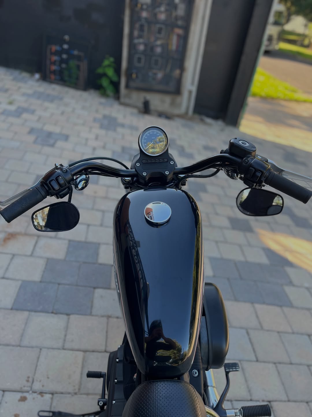 HARLEY-DAVIDSON 883R - Imagem 4