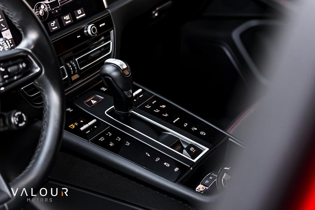 PORSCHE MACAN GTS - Imagem 14
