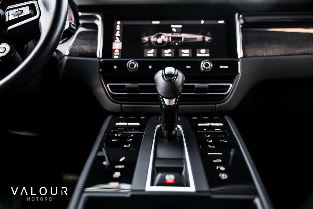 PORSCHE MACAN GTS - Imagem 15