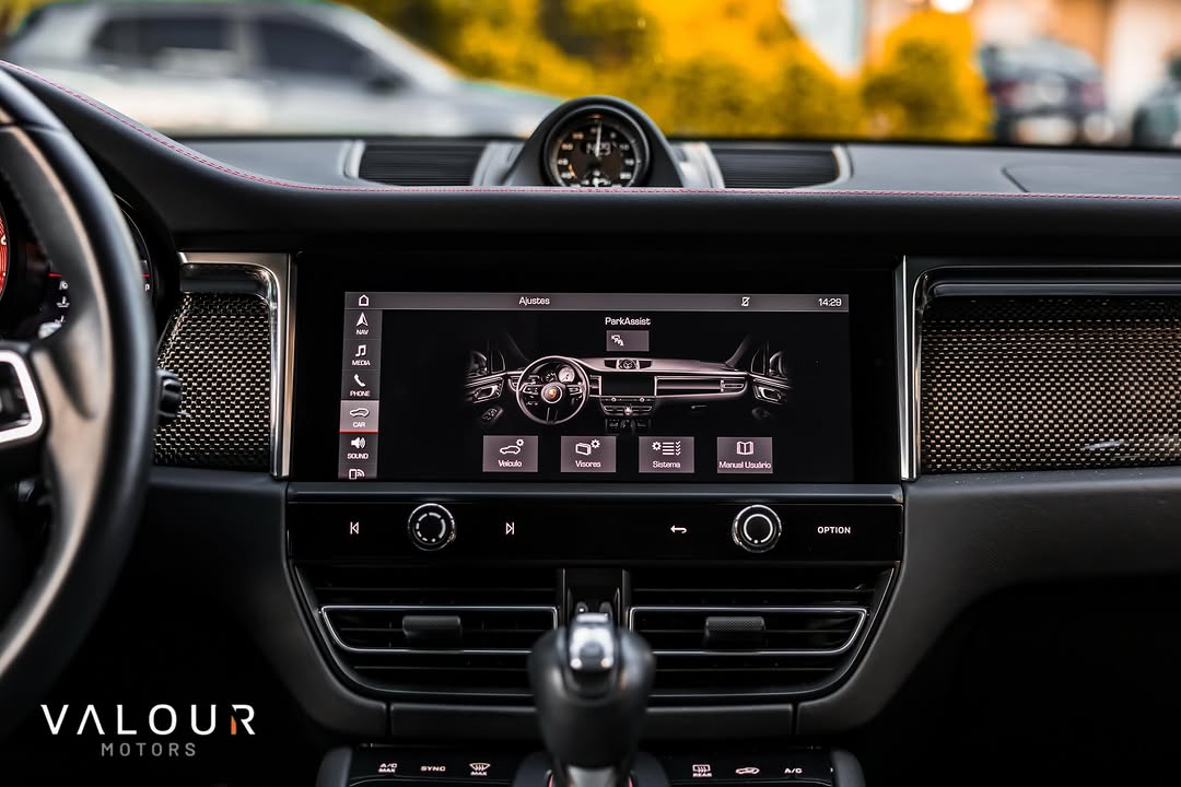 PORSCHE MACAN GTS - Imagem 16