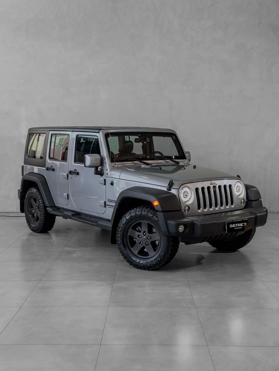JEEP WRANGLER UNLIMITED 3.6L - Imagem 11