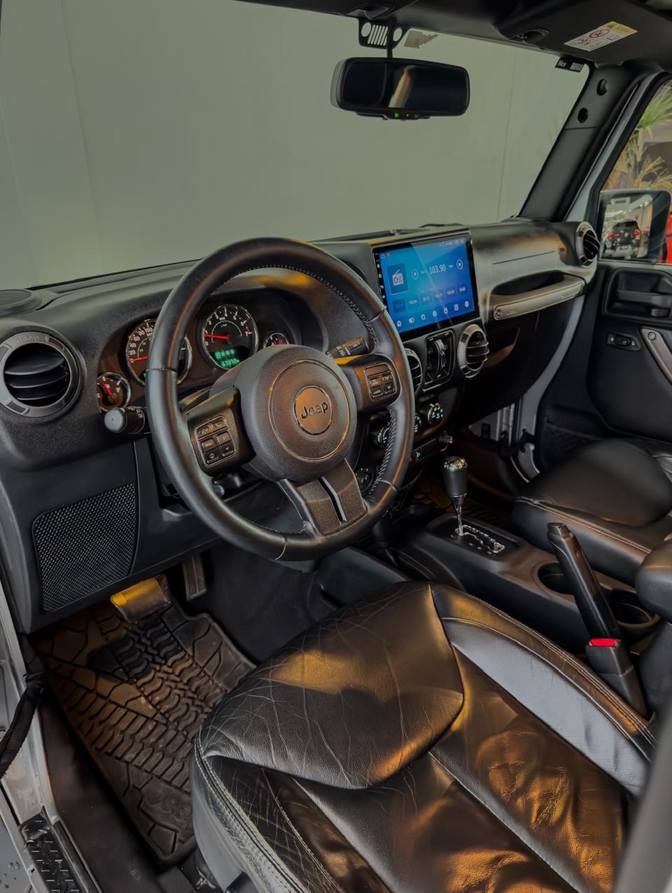 JEEP WRANGLER UNLIMITED 3.6L - Imagem 7