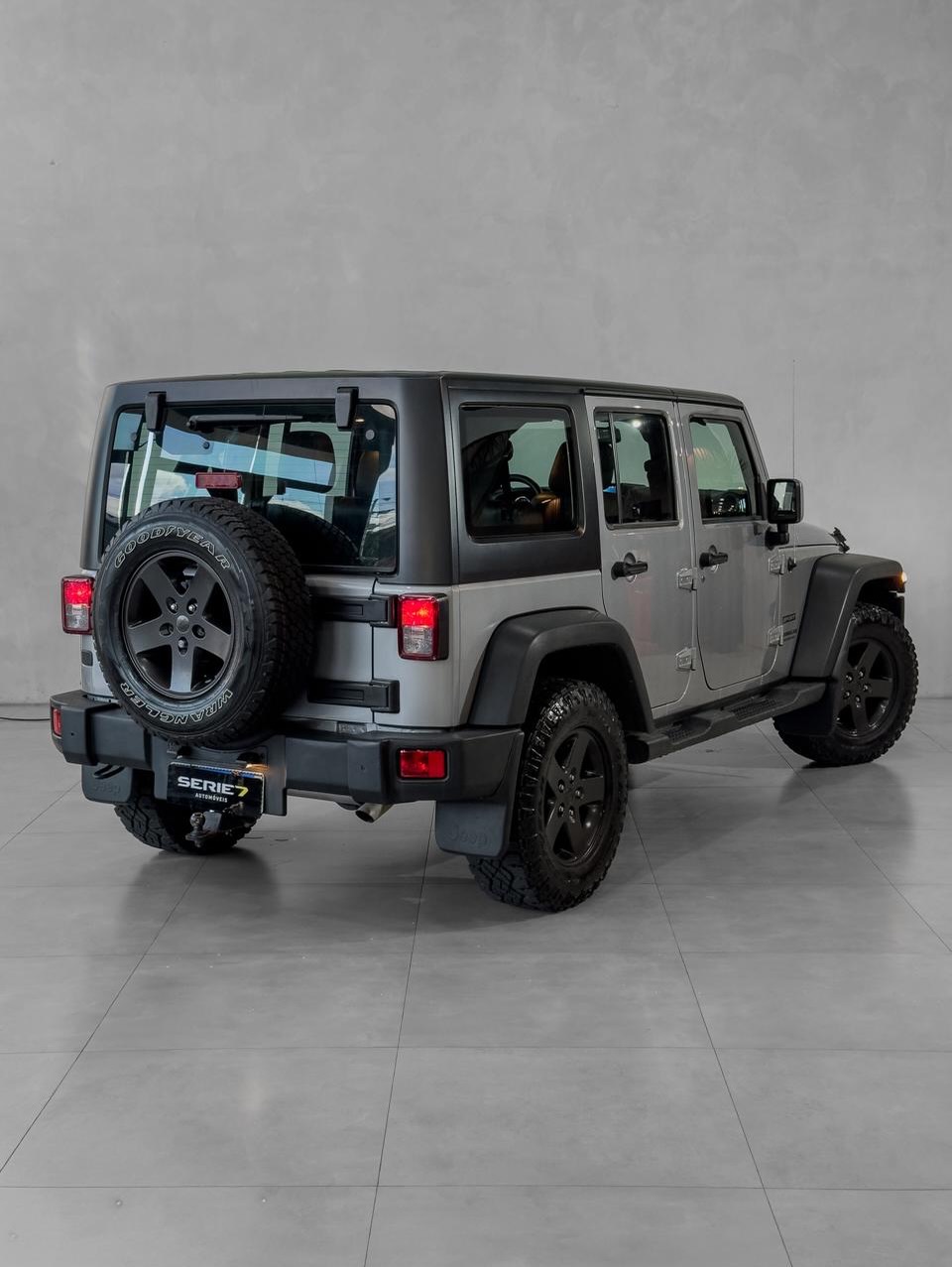 JEEP WRANGLER UNLIMITED 3.6L - Imagem 10