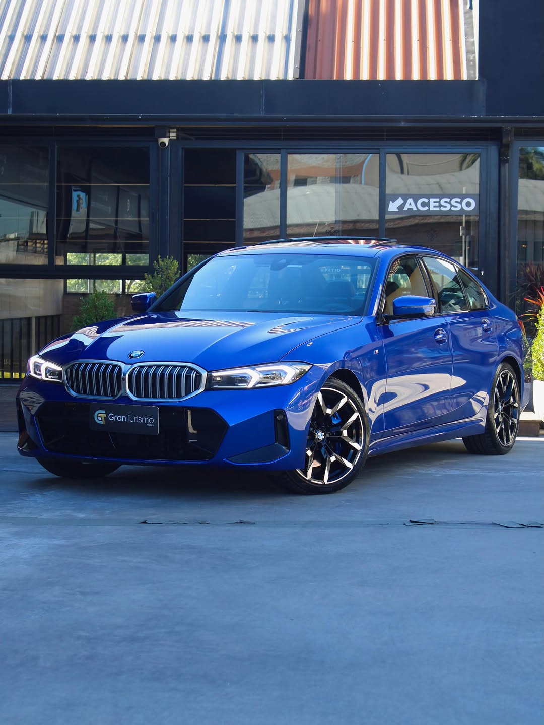BMW 320I M SPORT - Imagem 1