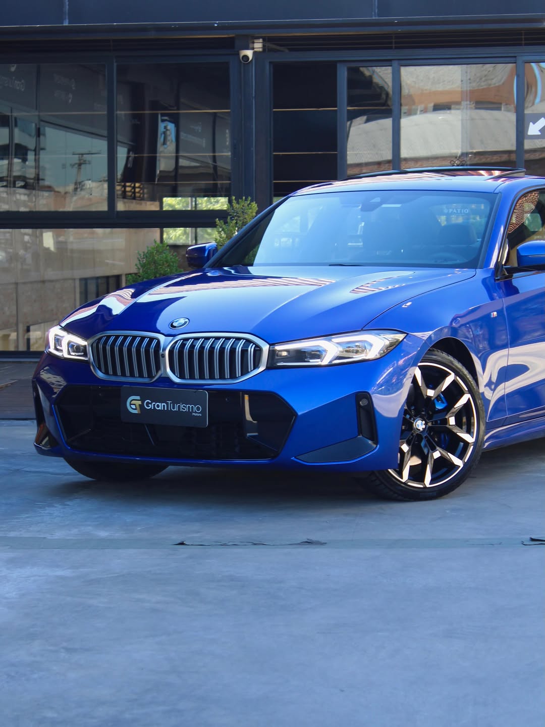 BMW 320I M SPORT - Imagem 2