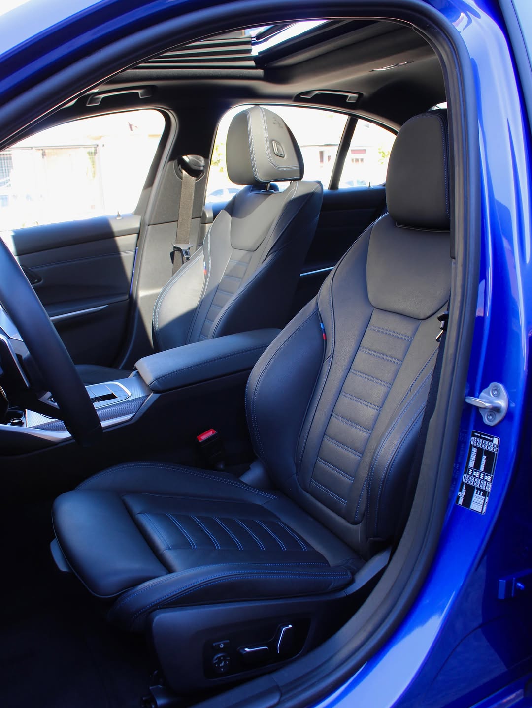 BMW 320I M SPORT - Imagem 7