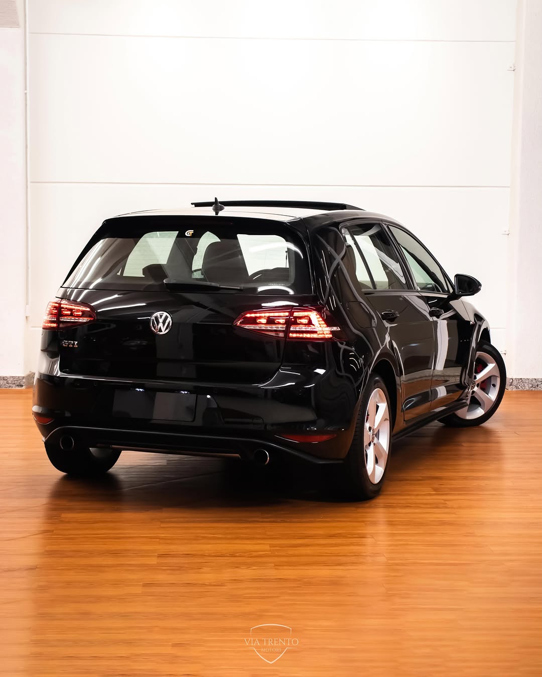 VOLKSWAGEN GOLF GTI - Imagem 5