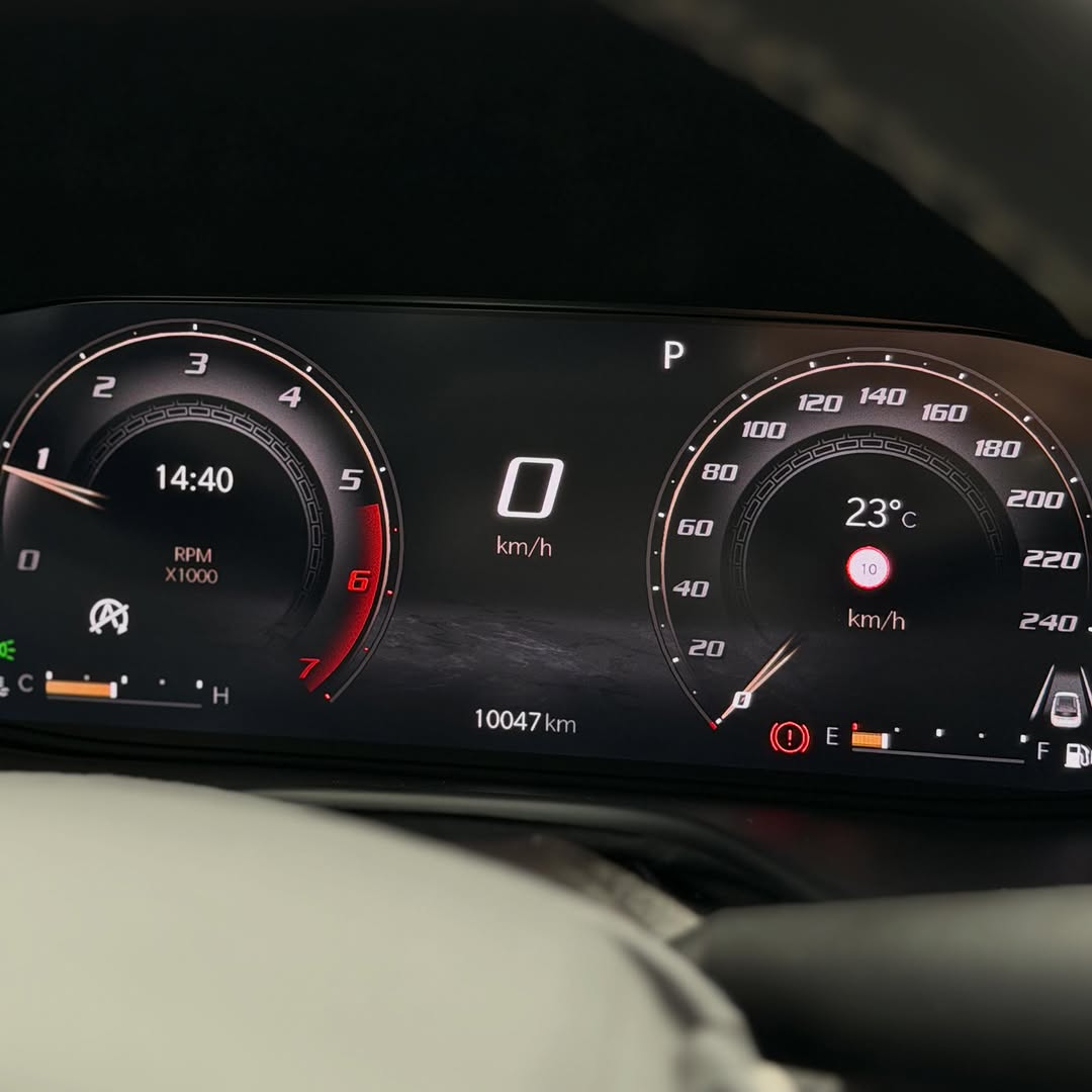 JEEP COMMANDER BLACKHAWK - Imagem 9