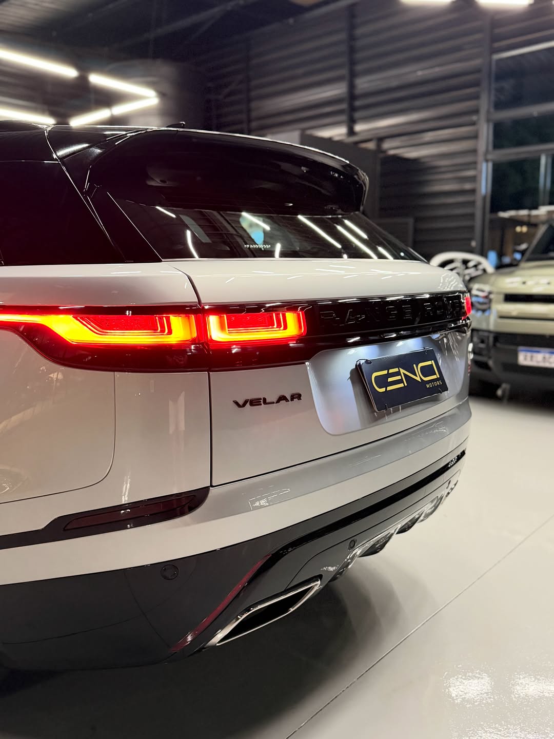 RANGE ROVER VELAR R-DYNAMIC HSE - Imagem 8