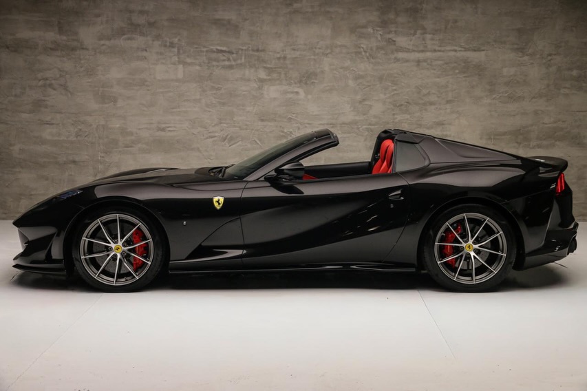 FERRARI 812 GTS - Imagem 8