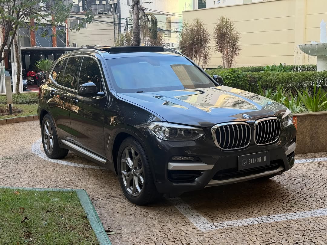 BMW X3 SDRIVE20I - Imagem 2