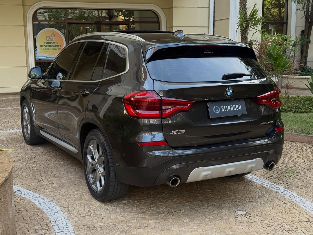 BMW X3 SDRIVE20I - Imagem 4