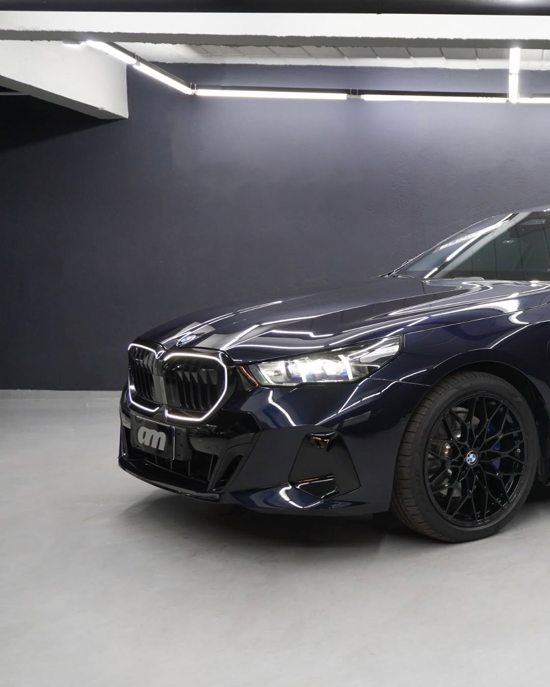 BMW 530E M SPORT AUTOMÁTICO - Imagem 3