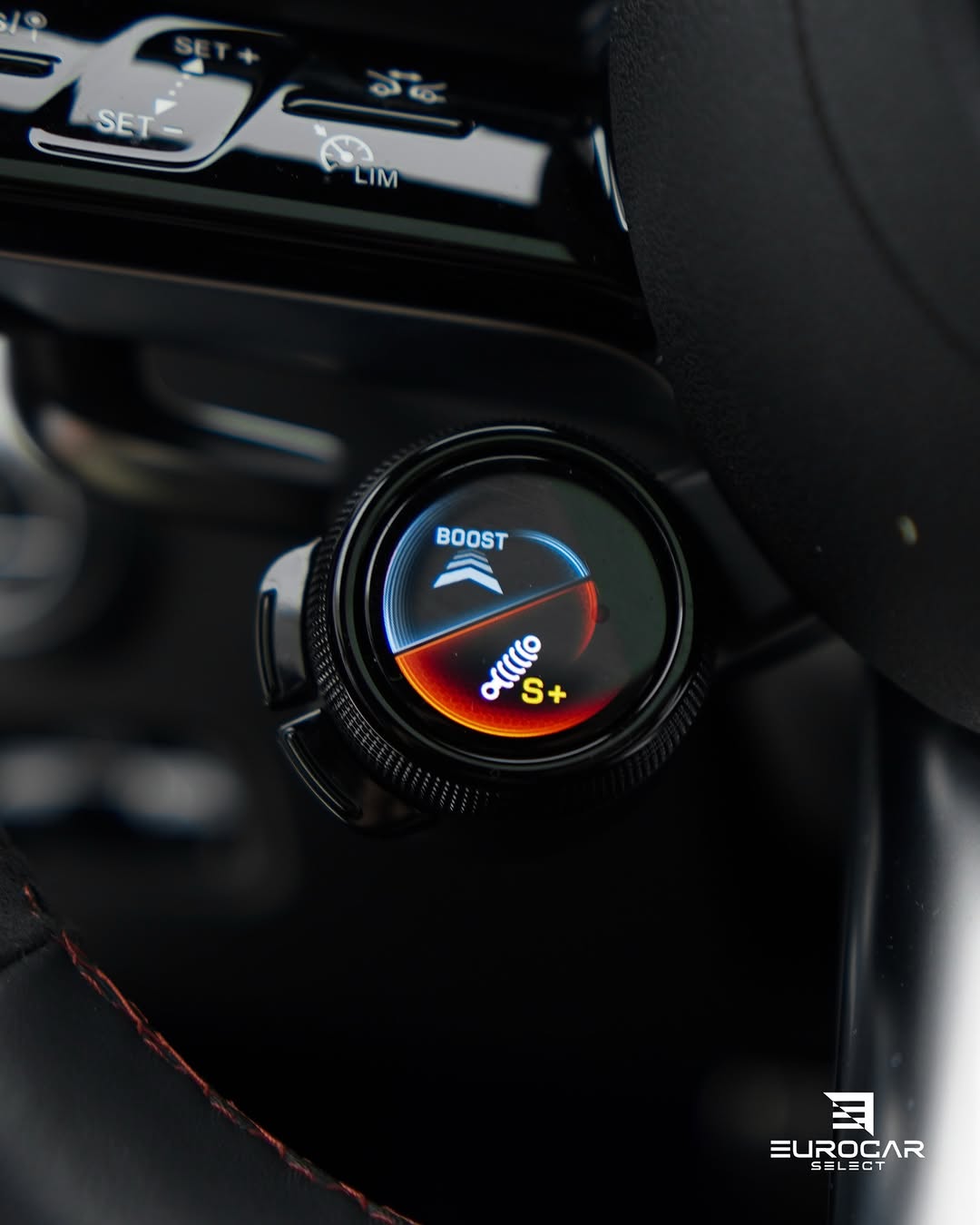 MERCEDES-BENZ C 63 S E PERFORMANCE F1 EDITION - Imagem 12