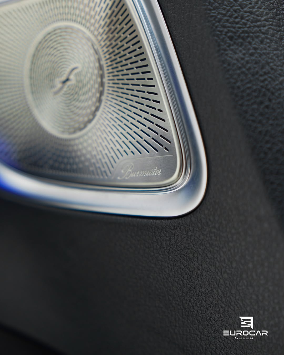 MERCEDES-BENZ C 63 S E PERFORMANCE F1 EDITION - Imagem 14