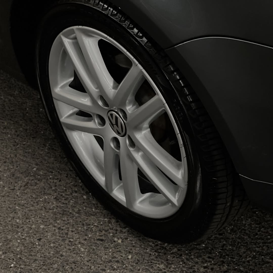 VOLKSWAGEN JETTA - Imagem 7