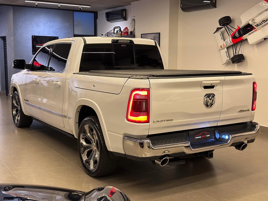 RAM 1500 LIMITED 5.7 HEMI - Imagem 4