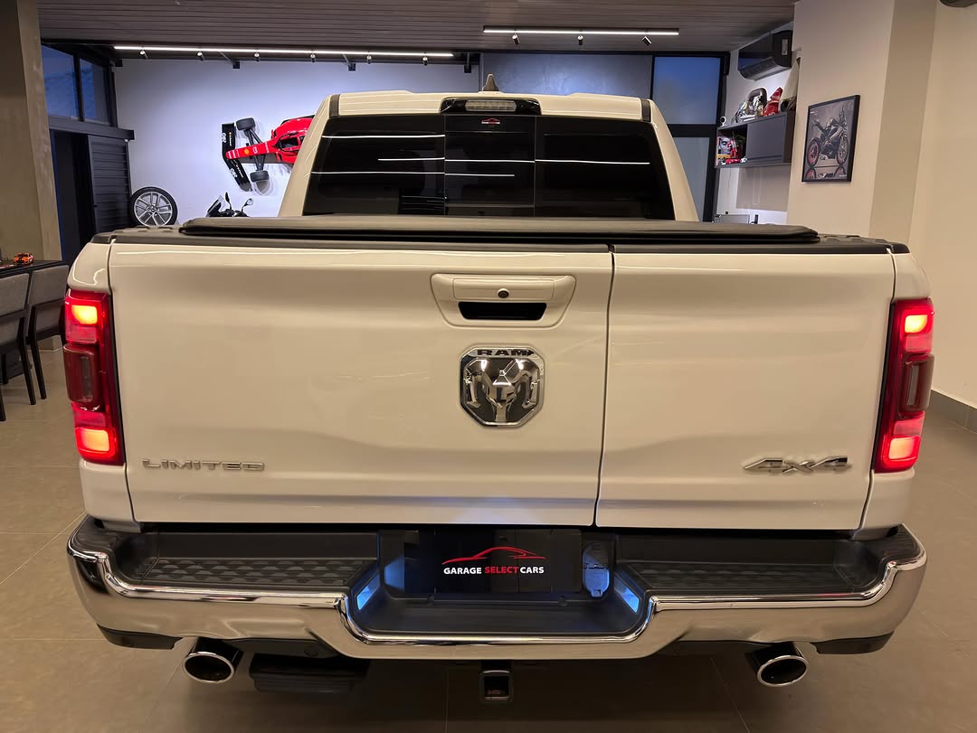 RAM 1500 LIMITED 5.7 HEMI - Imagem 5